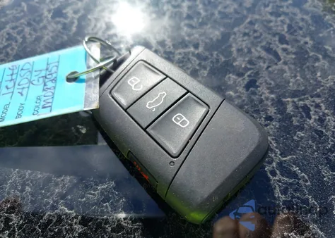 2020 Volkswagen Jetta 1.4T R-Line/1.4T S from USA, damaged, VIN 3VWN57BU1LM082951